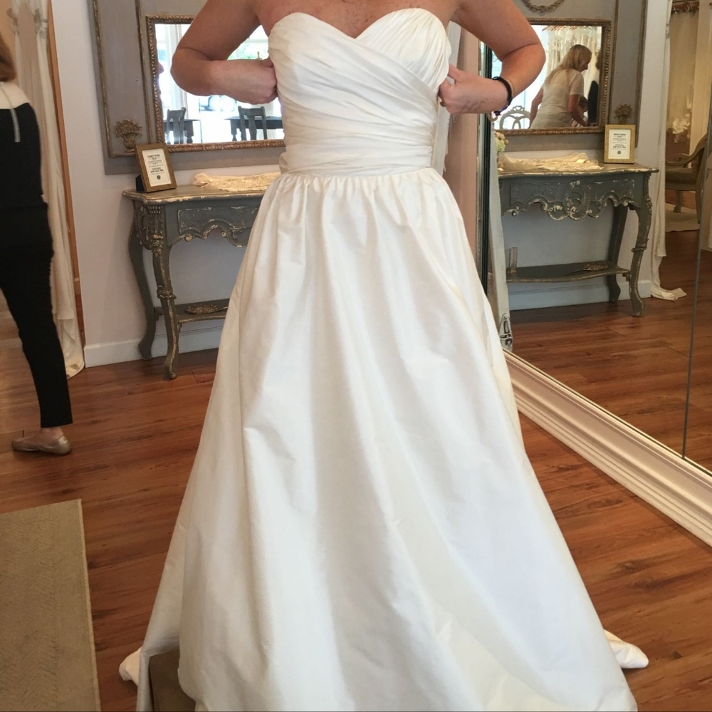 Elegant Cream Strapless Gown